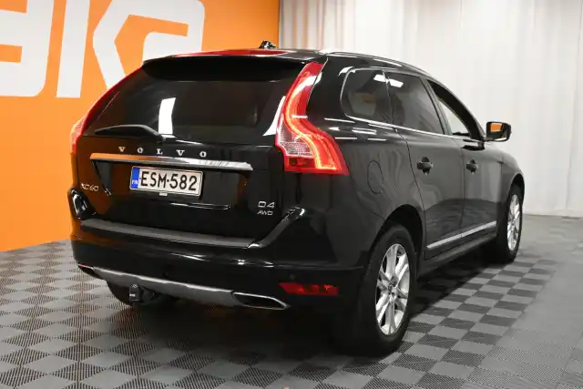 Musta Maastoauto, Volvo XC60 – ESM-582