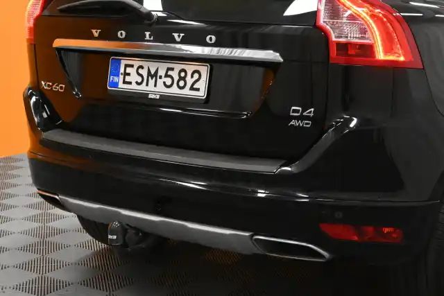 Musta Maastoauto, Volvo XC60 – ESM-582