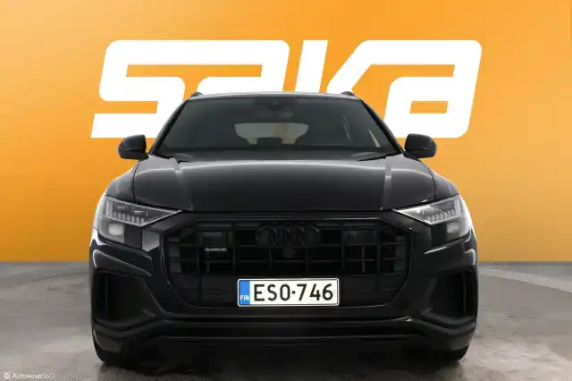 Musta Maastoauto, Audi Q8 – ESO-746