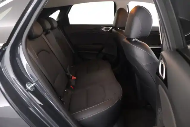 Harmaa Viistoperä, Kia Ceed – ESO-760