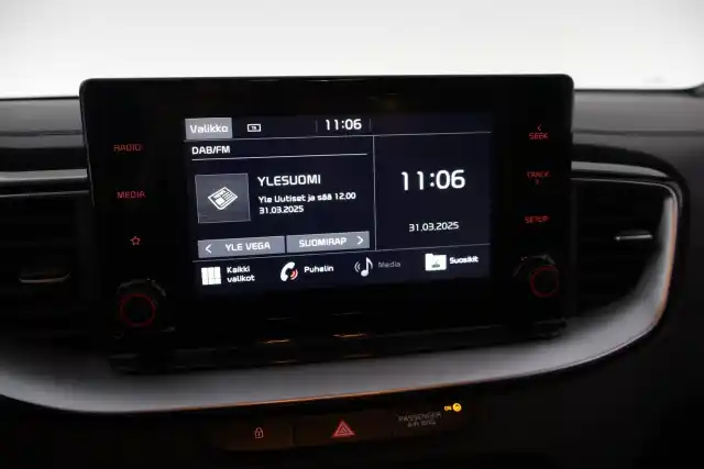 Harmaa Viistoperä, Kia Ceed – ESO-760