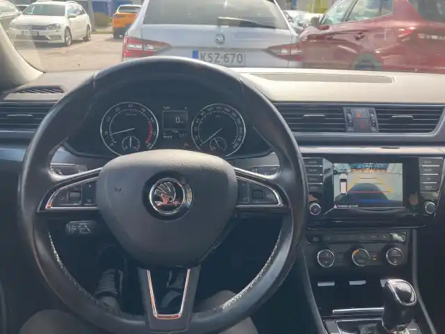 Harmaa Farmari, Skoda Superb – ESP-199