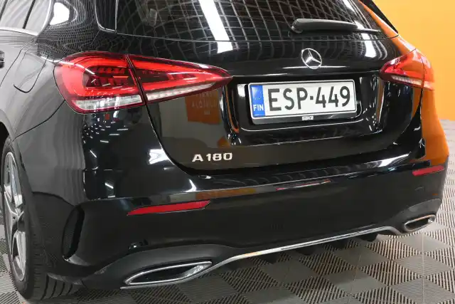 Musta Viistoperä, Mercedes-Benz A – ESP-449