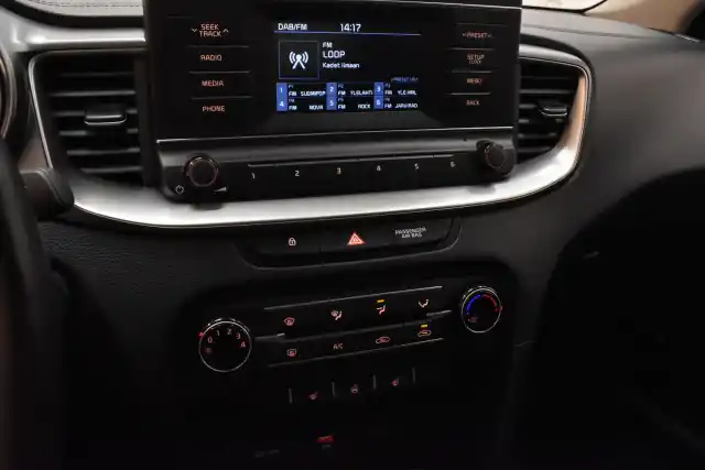 Punainen Farmari, Kia Ceed – ESP-708
