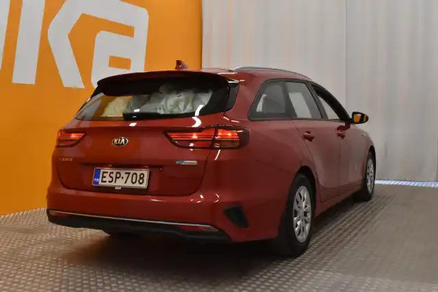 Punainen Farmari, Kia Ceed – ESP-708