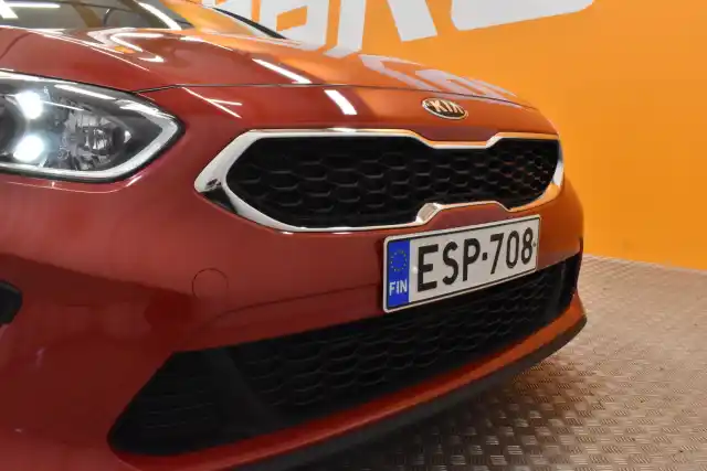Punainen Farmari, Kia Ceed – ESP-708