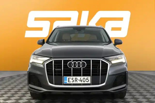 Harmaa Maastoauto, Audi Q7 – ESR-405