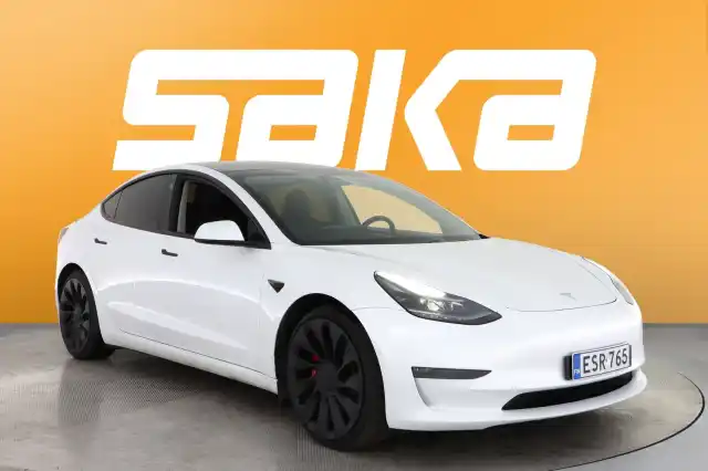 Valkoinen Sedan, Tesla Model 3 – ESR-765