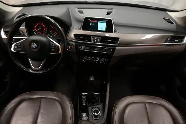 Musta Maastoauto, BMW X1 – ESS-278