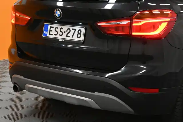 Musta Maastoauto, BMW X1 – ESS-278