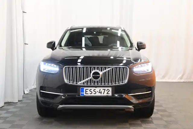 Musta Maastoauto, Volvo XC90 – ESS-472