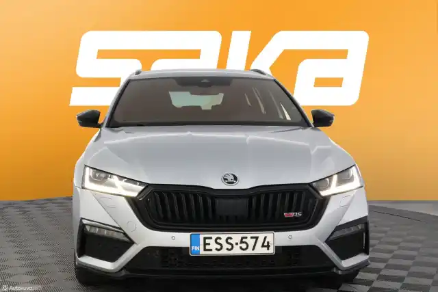 Harmaa Farmari, Skoda Octavia – ESS-574