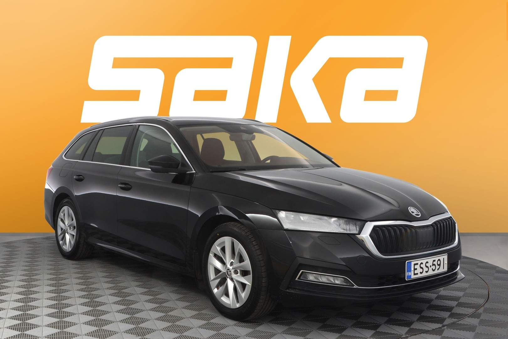Musta Farmari, Skoda Octavia – ESS-591