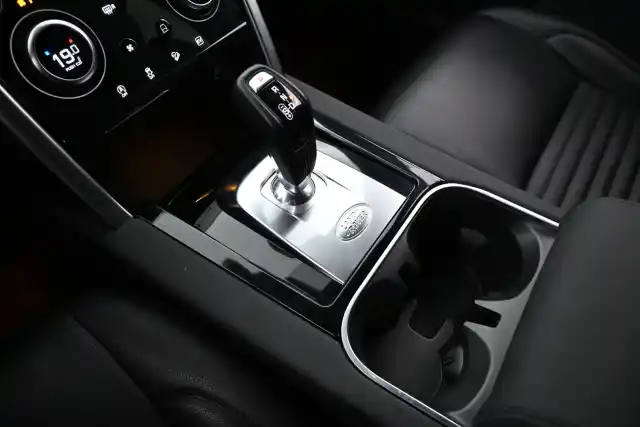 Harmaa Maastoauto, Land Rover Discovery Sport – ESU-449