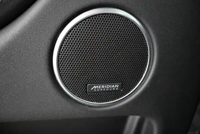 Harmaa Maastoauto, Land Rover Discovery Sport – ESU-449