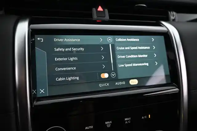 Harmaa Maastoauto, Land Rover Discovery Sport – ESU-449