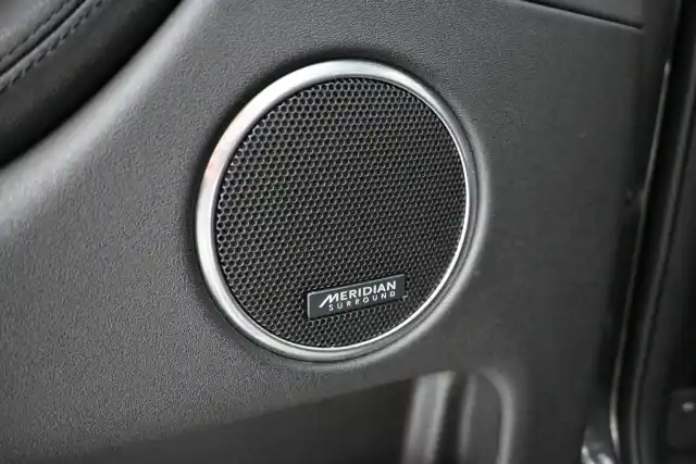Harmaa Maastoauto, Land Rover Discovery Sport – ESU-449