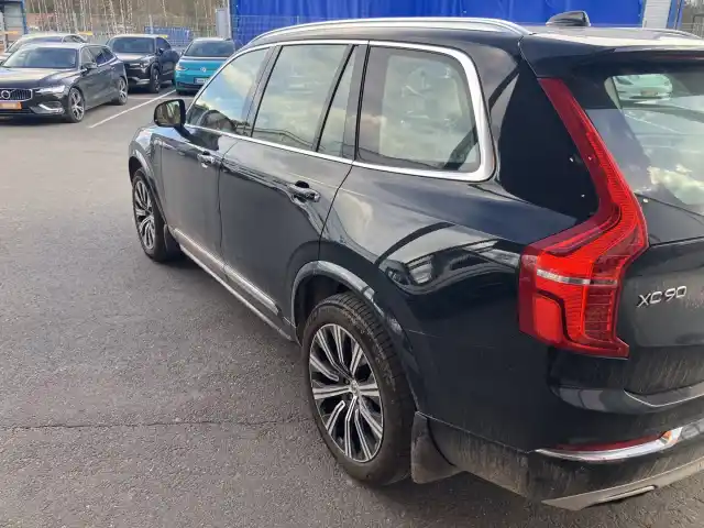 Musta Maastoauto, Volvo XC90 – ESU-458
