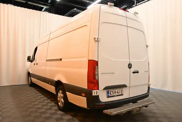 Valkoinen Pakettiauto, Mercedes-Benz Sprinter – ESV-412