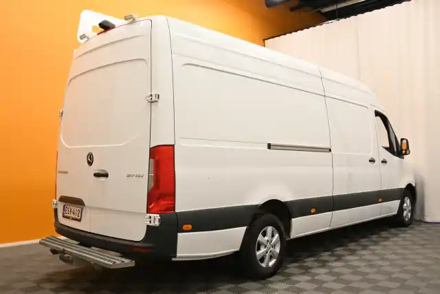 Valkoinen Pakettiauto, Mercedes-Benz Sprinter – ESV-412
