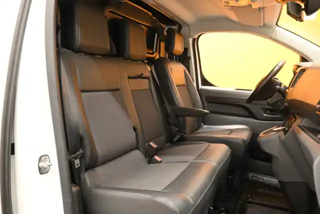Valkoinen Pakettiauto, Opel Vivaro-e – ESV-741