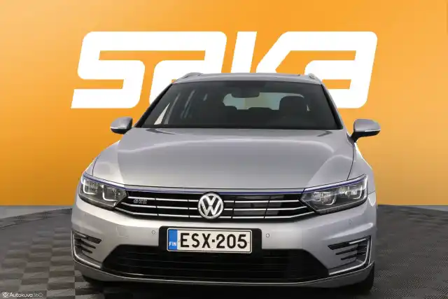 Hopea Farmari, Volkswagen Passat – ESX-205