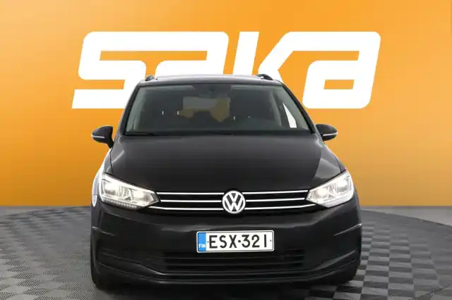 Musta Tila-auto, Volkswagen Touran – ESX-321