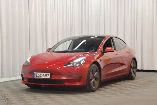 Punainen Sedan, Tesla Model 3 – ESX-497