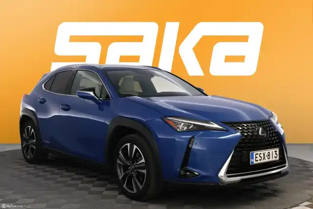 Sininen Viistoperä, Lexus UX – ESX-813