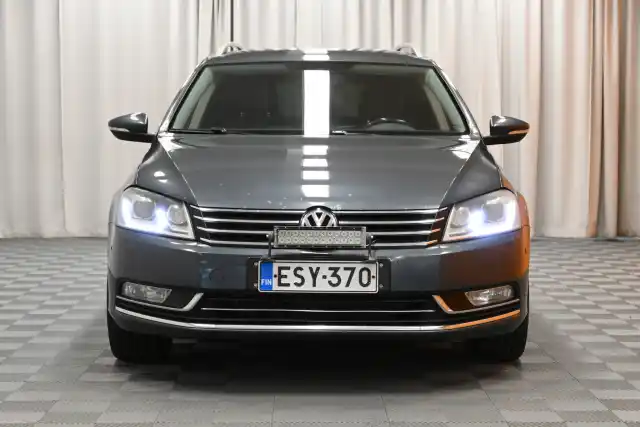 Harmaa Farmari, Volkswagen Passat – ESY-370