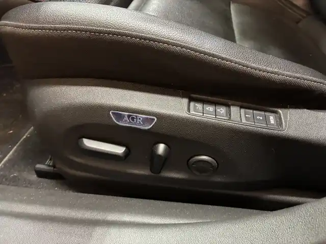 Harmaa Viistoperä, Opel Insignia – ETA-761