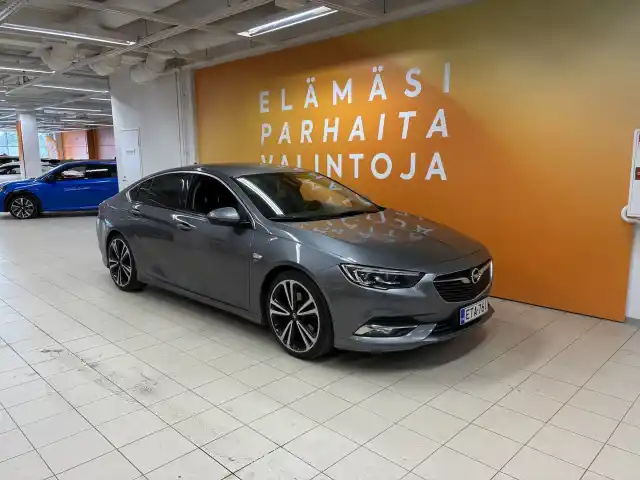 Harmaa Viistoperä, Opel Insignia – ETA-761
