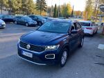 Sininen Maastoauto, Volkswagen T-Roc – ETA-965, kuva 3