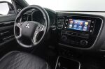 Harmaa Maastoauto, Mitsubishi Outlander PHEV – ETB-740, kuva 10