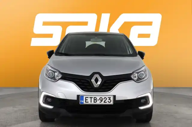 Harmaa Viistoperä, Renault Captur – ETB-923