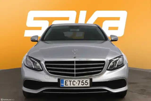 Hopea Sedan, Mercedes-Benz E – ETC-755