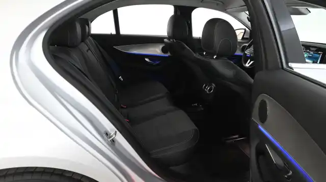 Hopea Sedan, Mercedes-Benz E – ETC-755