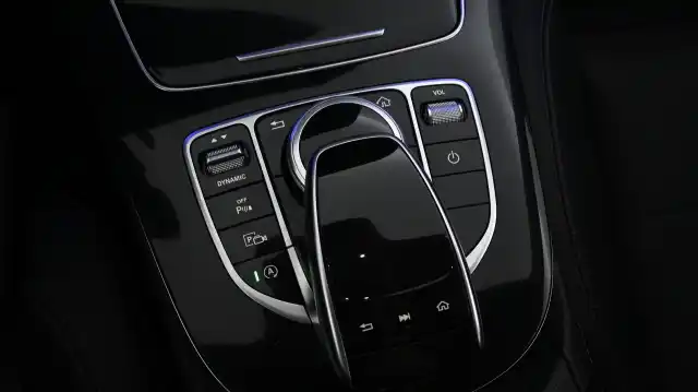 Hopea Sedan, Mercedes-Benz E – ETC-755