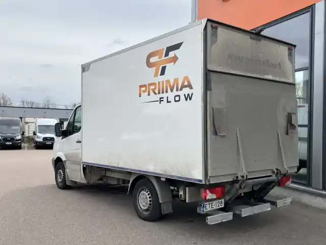 Valkoinen Pakettiauto, Volkswagen Crafter – ETE-128