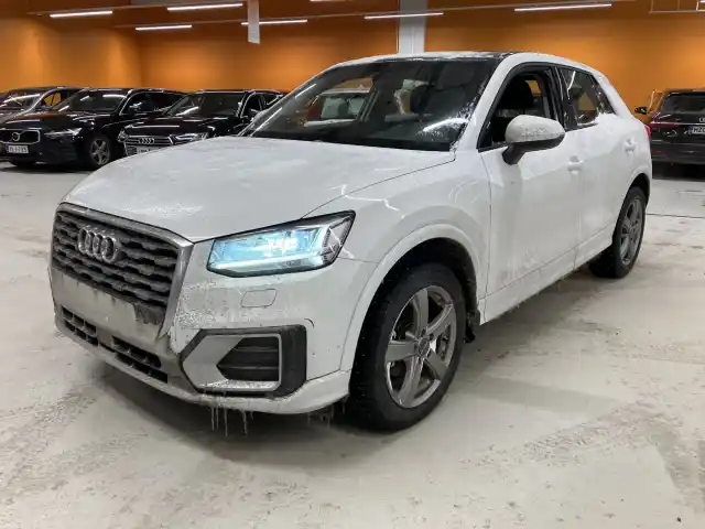 Valkoinen Maastoauto, Audi Q2 – ETE-532