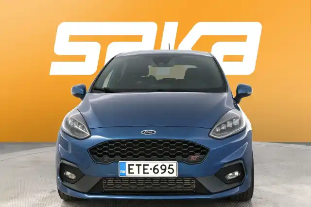 Sininen Viistoperä, Ford Fiesta – ETE-695