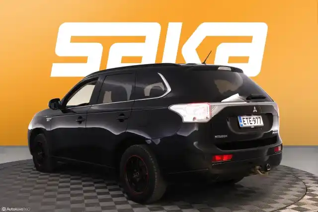 Musta Maastoauto, Mitsubishi Outlander – ETE-977