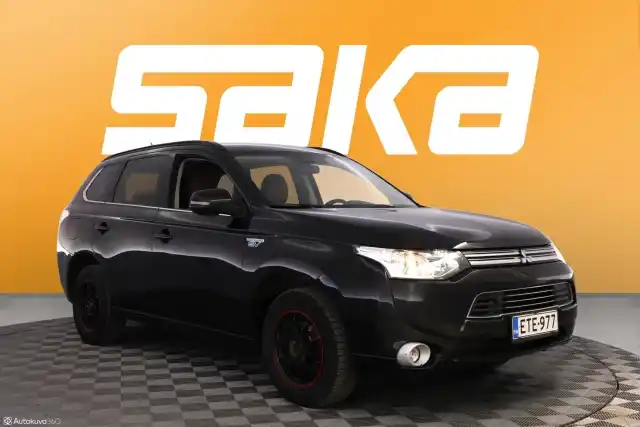 Musta Maastoauto, Mitsubishi Outlander PHEV – ETE-977
