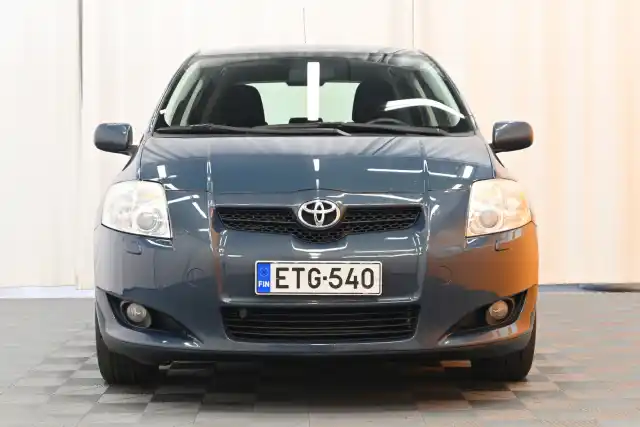 Sininen Viistoperä, Toyota Auris – ETG-540