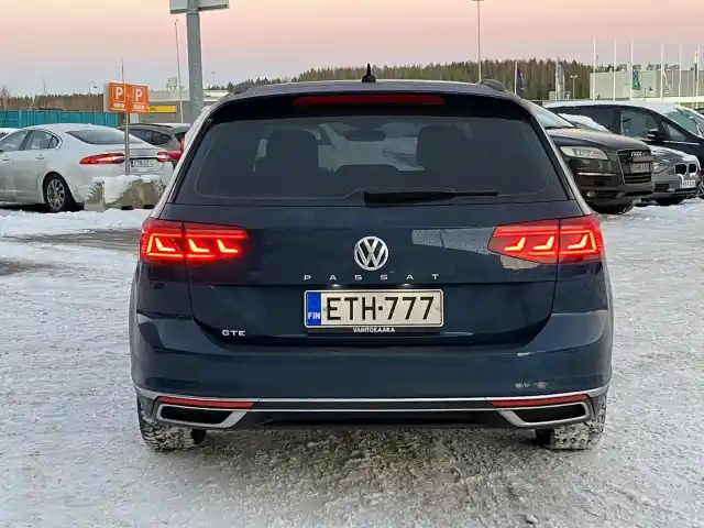 Sininen Farmari, Volkswagen Passat – ETH-777