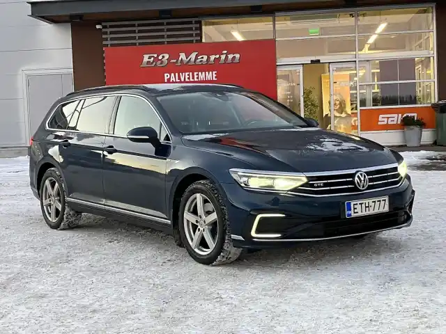 Sininen Farmari, Volkswagen Passat – ETH-777