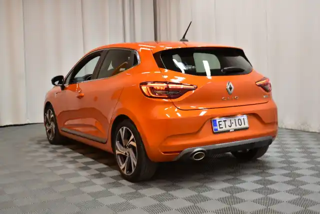 Oranssi Viistoperä, Renault Clio – ETJ-101