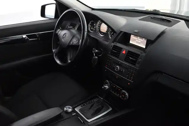 Musta Farmari, Mercedes-Benz C – ETJ-871