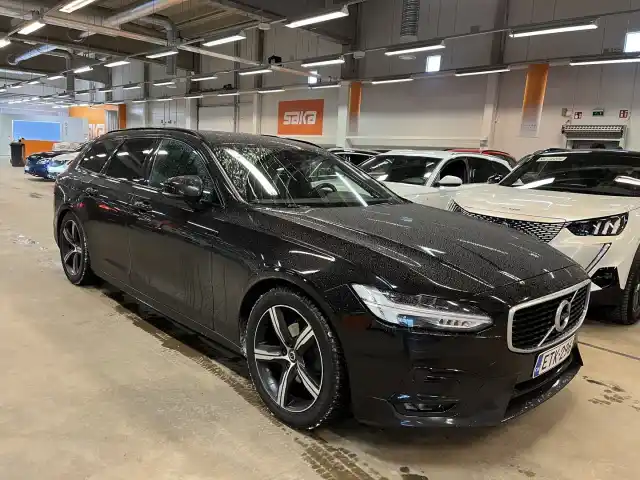 Musta Farmari, Volvo V90 – ETK-296