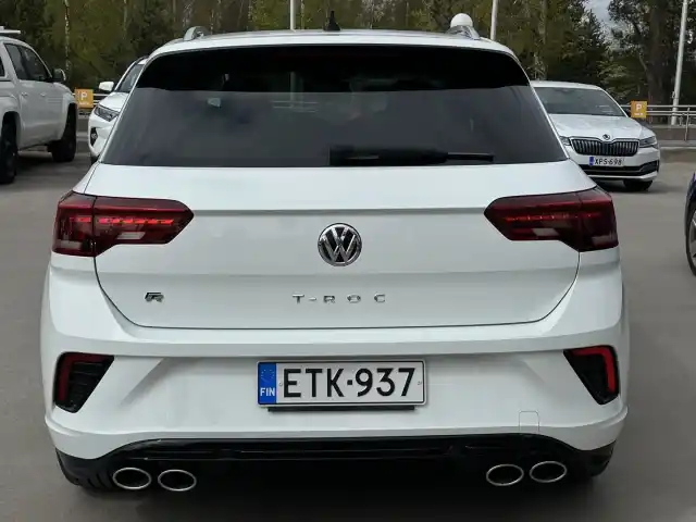 Valkoinen Maastoauto, Volkswagen T-Roc – ETK-937